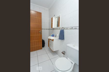 Casa à venda com 150m², 2 quartos e 2 vagas Casa à venda com 150m², 2 quartos e 2 vagasBanheiro suite 2