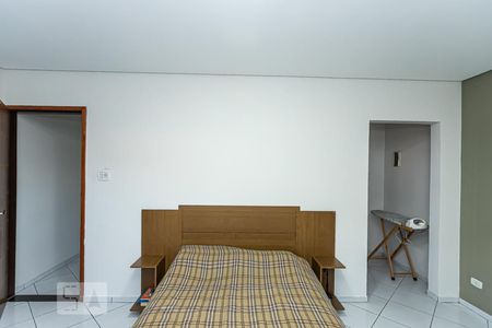 Casa à venda com 150m², 2 quartos e 2 vagas Casa à venda com 150m², 2 quartos e 2 vagasSuite 1