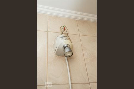 Casa à venda com 150m², 2 quartos e 2 vagas Casa à venda com 150m², 2 quartos e 2 vagasDetalhe banheiro