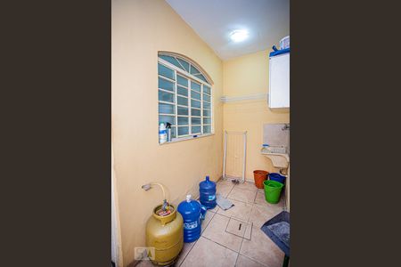 Casa à venda com 150m², 2 quartos e 2 vagas Casa à venda com 150m², 2 quartos e 2 vagasÁrea de serviço e quintal