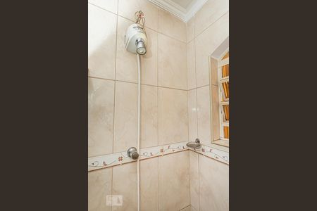 Casa à venda com 150m², 2 quartos e 2 vagas Casa à venda com 150m², 2 quartos e 2 vagasDetalhe banheiro