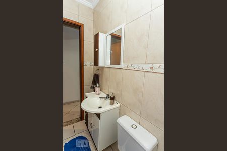 Casa à venda com 150m², 2 quartos e 2 vagas Casa à venda com 150m², 2 quartos e 2 vagasBanheiro