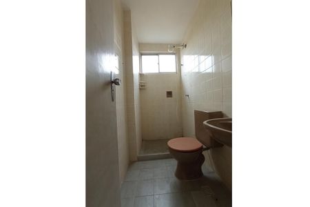 Banheiro de apartamento para alugar com 1 quarto, 66m² em Jardim Alvorada, Nova Iguaçu