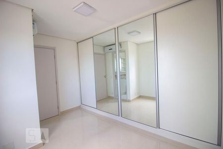 Apartamento à venda com 115m², 2 quartos e 2 vagasQuarto 2 - Suíte