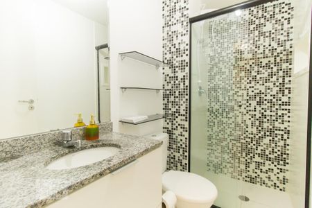 Studio - Banheiro de kitnet/studio para alugar com 1 quarto, 25m² em Liberdade, São Paulo