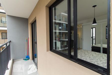 Studio para alugar com 25m², 1 quarto e sem vaga Studio para alugar com 25m², 1 quarto e sem vagaVaranda