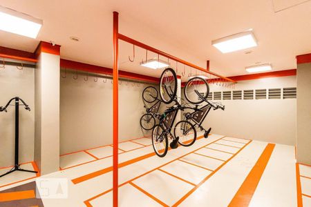 Studio para alugar com 25m², 1 quarto e sem vaga Studio para alugar com 25m², 1 quarto e sem vagaÁrea comum - Bicicletário