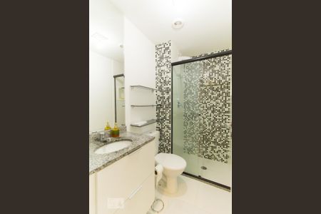 Studio para alugar com 25m², 1 quarto e sem vaga Studio para alugar com 25m², 1 quarto e sem vagaBanheiro