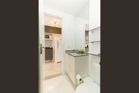 Studio para alugar com 25m², 1 quarto e sem vaga Studio para alugar com 25m², 1 quarto e sem vagaBanheiro