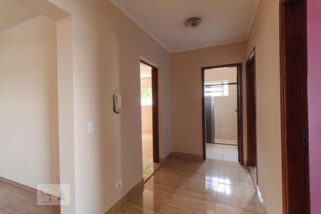 Hall dos quartos de casa à venda com 3 quartos, 430m² em Vila Alpina, São Paulo