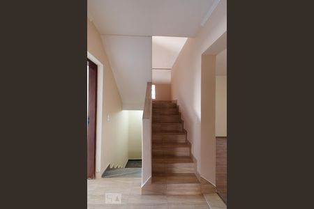 Hall dos quartos de casa à venda com 3 quartos, 430m² em Vila Alpina, São Paulo