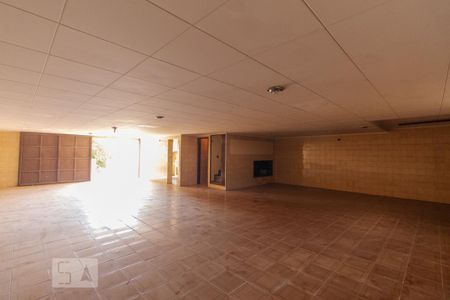 Garagem de casa à venda com 3 quartos, 430m² em Vila Alpina, São Paulo