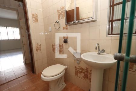 Casa para alugar com 250m², 2 quartos e 8 vagasBanheiro