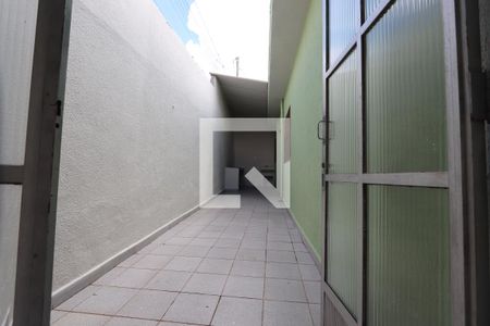 Casa para alugar com 250m², 2 quartos e 8 vagasQuintal