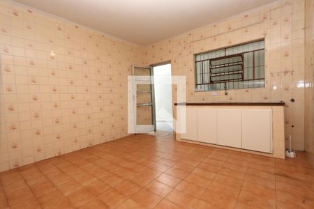 Casa para alugar com 250m², 2 quartos e 8 vagasCozinha