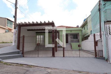 Casa para alugar com 250m², 2 quartos e 8 vagasFachada
