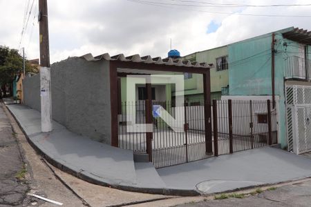 Casa para alugar com 250m², 2 quartos e 8 vagasFachada - esquina