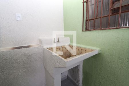 Casa para alugar com 250m², 2 quartos e 8 vagasLavanderia