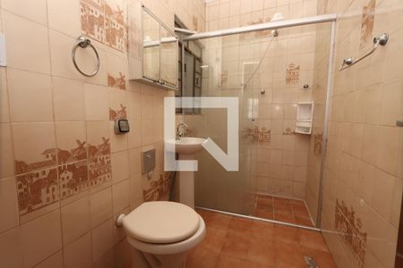 Casa para alugar com 250m², 2 quartos e 8 vagasBanheiro