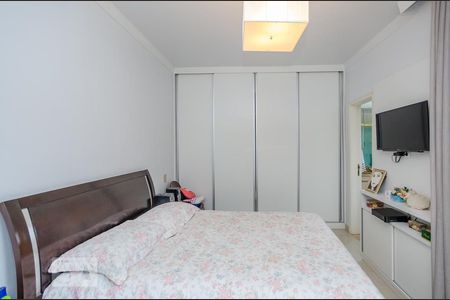 Apartamento à venda com 170m², 4 quartos e 2 vagasSuíte