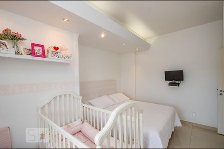 Apartamento à venda com 170m², 4 quartos e 2 vagasQuarto 2