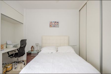 Apartamento à venda com 170m², 4 quartos e 2 vagasQuarto 3