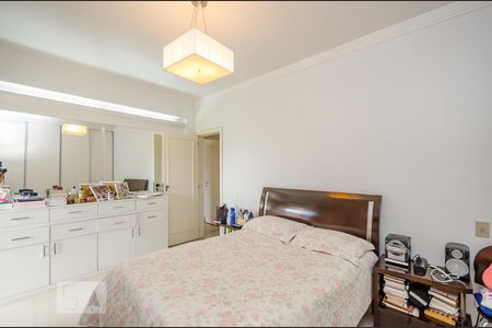 Apartamento à venda com 170m², 4 quartos e 2 vagasSuíte