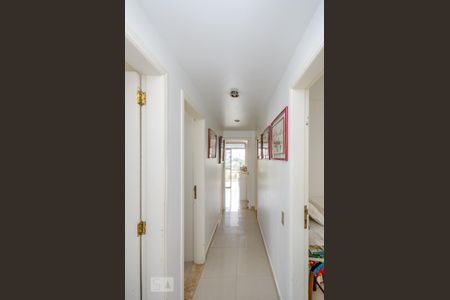 Apartamento à venda com 170m², 4 quartos e 2 vagasCorredor