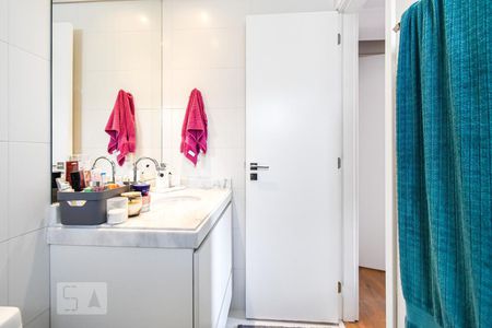 Apartamento para alugar com 65m², 2 quartos e 1 vaga Apartamento para alugar com 65m², 2 quartos e 1 vagaSuíte - Banheiro