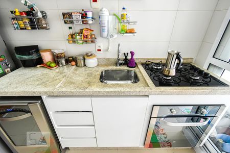 Apartamento para alugar com 65m², 2 quartos e 1 vaga Apartamento para alugar com 65m², 2 quartos e 1 vagaCozinha