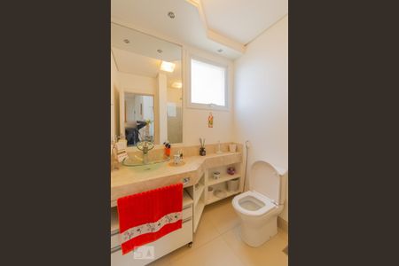 Casa de condomínio à venda com 210m², 4 quartos e 4 vagasBanheiro Social