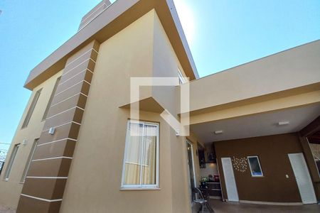 Casa de condomínio à venda com 210m², 4 quartos e 4 vagasÁrea Externa