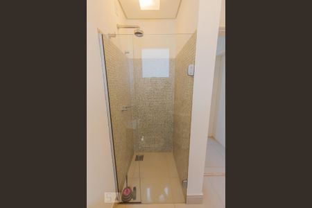 Casa de condomínio à venda com 210m², 4 quartos e 4 vagasBanheiro Social