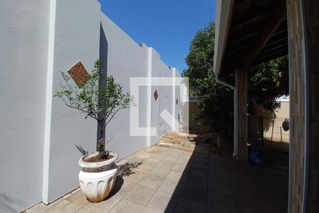 Casa de condomínio à venda com 210m², 4 quartos e 4 vagasÁrea Externa