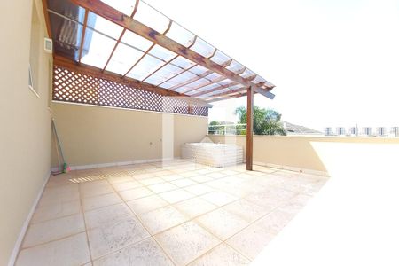 Casa de condomínio à venda com 210m², 4 quartos e 4 vagasVaranda da Suíte 1