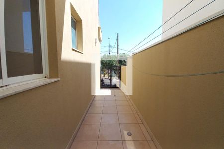 Casa de condomínio à venda com 210m², 4 quartos e 4 vagasÁrea Externa