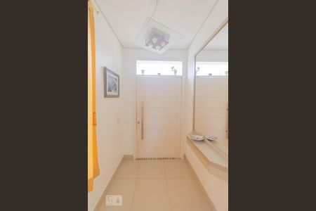 Casa de condomínio à venda com 210m², 4 quartos e 4 vagasHall de Entrada