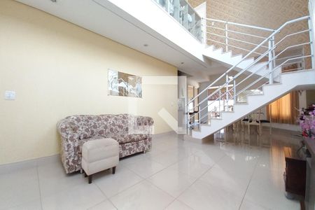 Casa de condomínio à venda com 210m², 4 quartos e 4 vagasSala