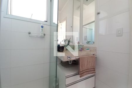 Casa de condomínio à venda com 210m², 4 quartos e 4 vagasBanheiro da Suíte 1