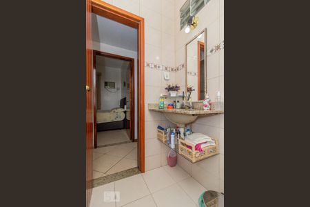 Casa para alugar com 265m², 4 quartos e 4 vagasLavabo