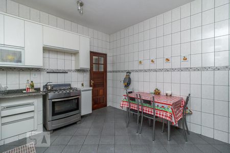 Casa para alugar com 265m², 4 quartos e 4 vagasCozinha