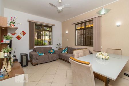 Sala 2 de casa para alugar com 4 quartos, 265m² em Zumbi, Rio de Janeiro