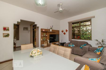 Sala 2 de casa para alugar com 4 quartos, 265m² em Zumbi, Rio de Janeiro