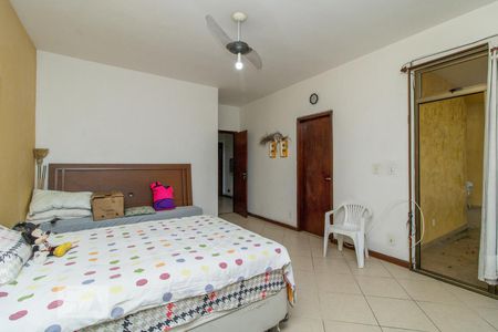 Casa para alugar com 265m², 4 quartos e 4 vagasSuíte 2