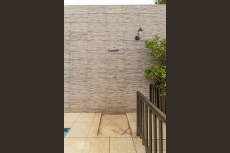 Casa para alugar com 265m², 4 quartos e 4 vagasFundos - Detalhe da Piscina