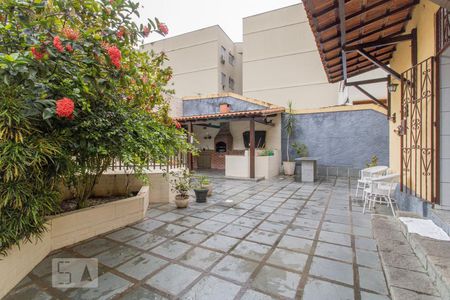 Casa para alugar com 265m², 4 quartos e 4 vagasQuintal - Fundos