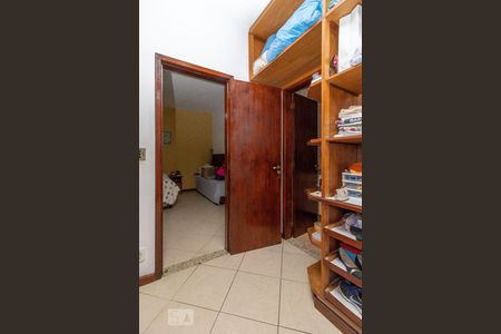 Casa para alugar com 265m², 4 quartos e 4 vagasCloset