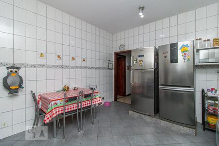 Casa para alugar com 265m², 4 quartos e 4 vagasCozinha