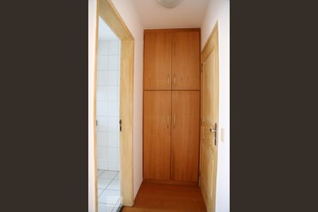 Apartamento para alugar com 57m², 2 quartos e 1 vagaArmário
