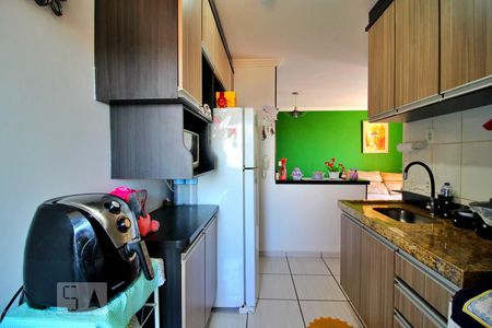 Apartamento à venda com 52m², 2 quartos e 1 vagaCozinha